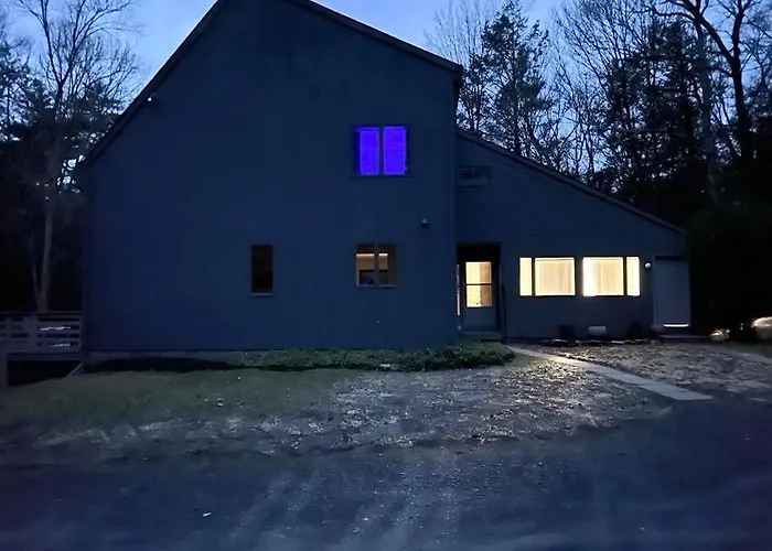 Luxury Woodstock Retreat Hot Tub And Heated Pool