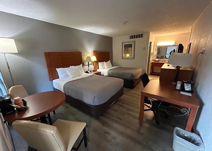 Quality Inn University Lansing