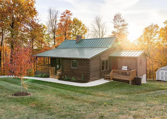 Maple Leaf Cabin