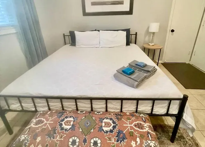 Joslyn Studio Perfect For 1-2