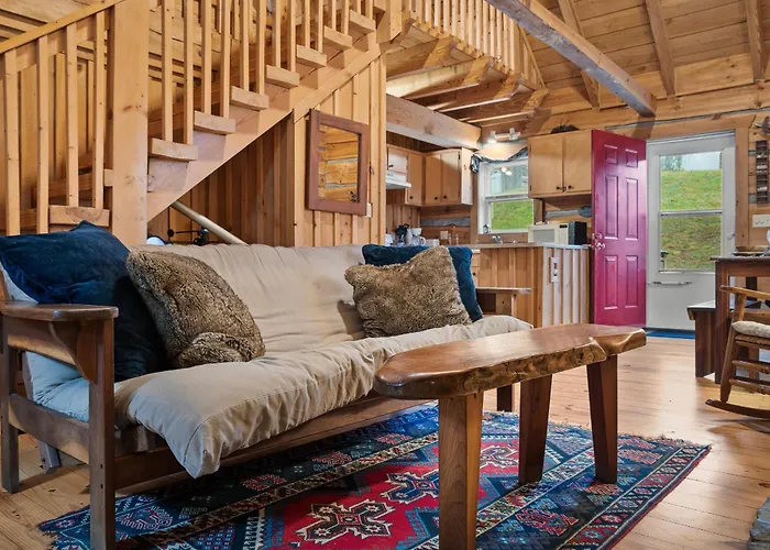 Gorgeous Log Cabin - Wineries, Dan River, Hiking