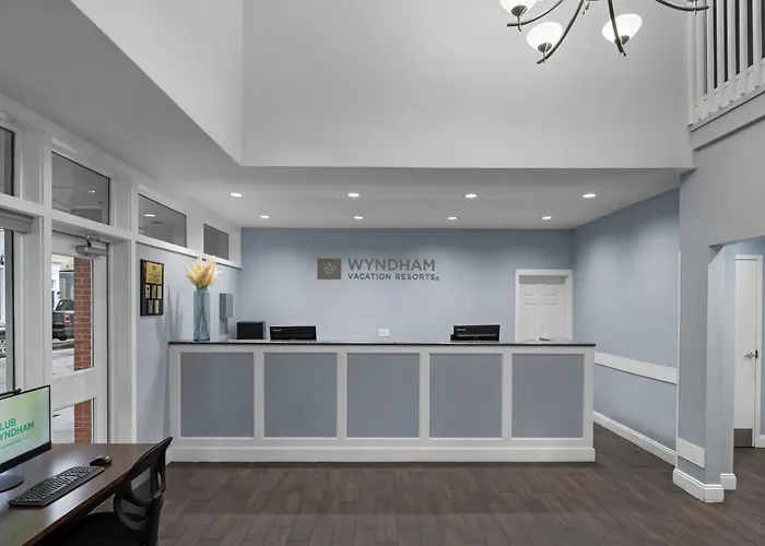 Club Wyndham Newport Onshore