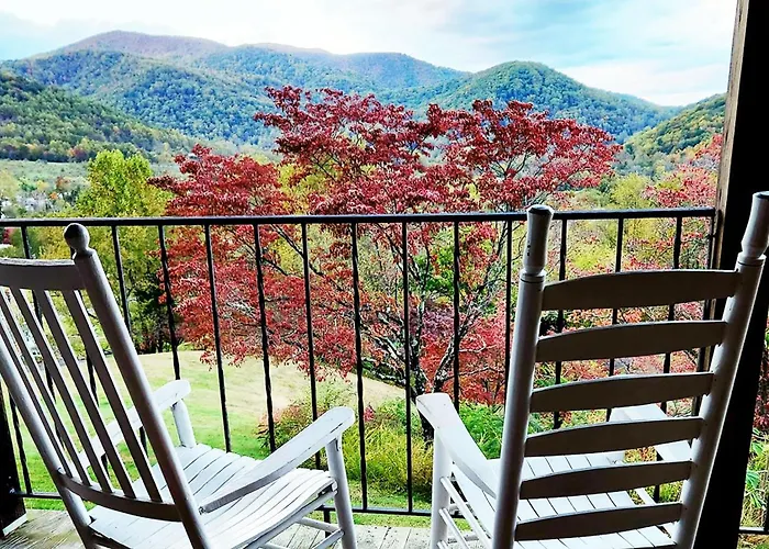 Graves Mountain Farm & Lodges
