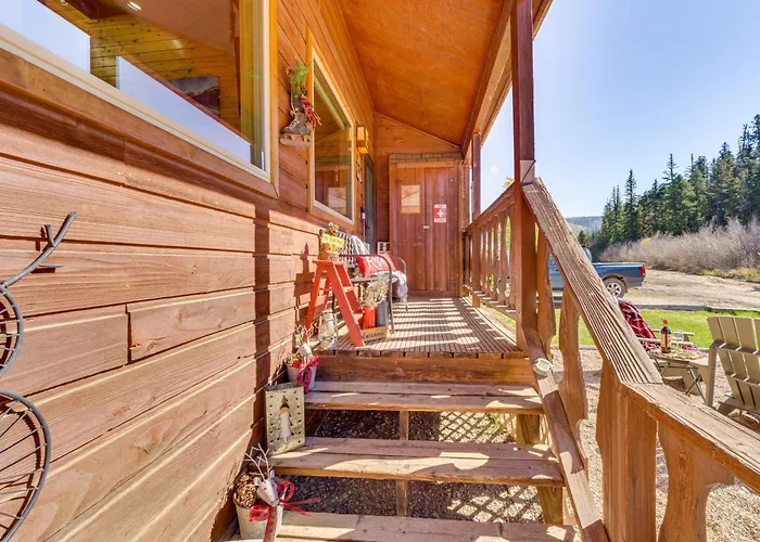 < 1 Mi To Skiing: Family-Friendly Red River Haven