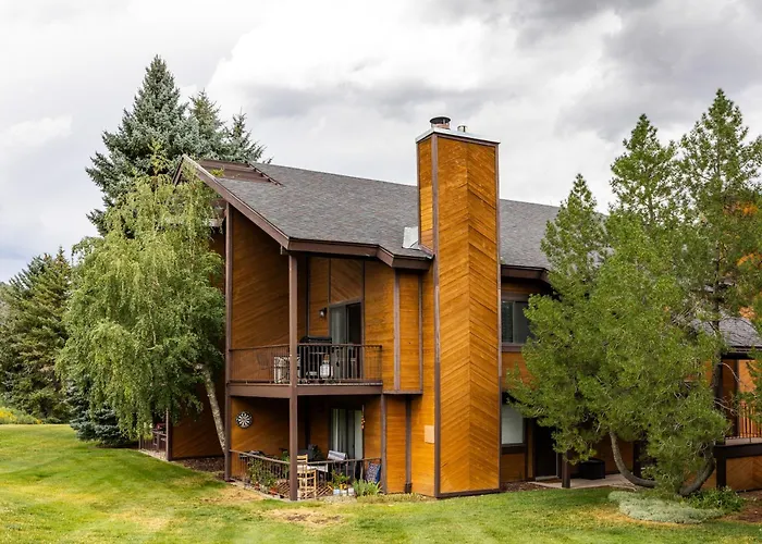 Red Pine Canyons- Short Walk To Ski Lifts With A Private Balcony And Grill