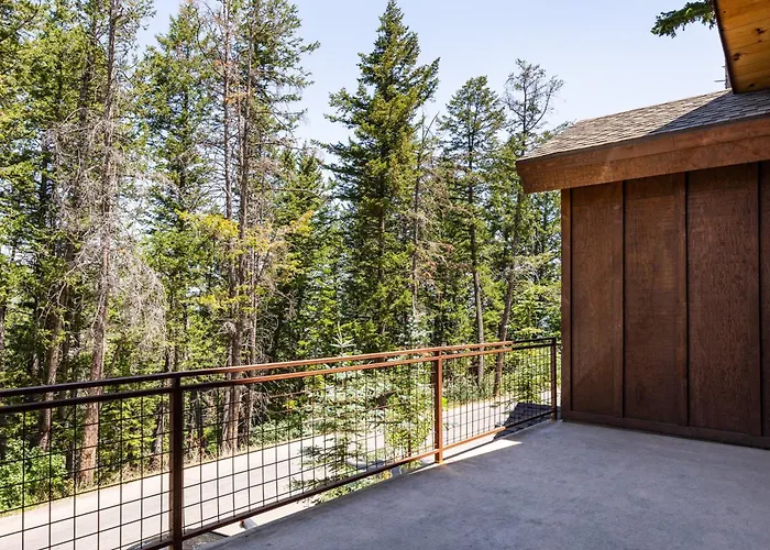Family Paradise, Sleeps 14, High-End Interiors, 20 Minutes From The Mountain!