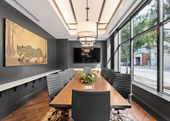 Hotel Indigo Baton Rouge Downtown By Ihg