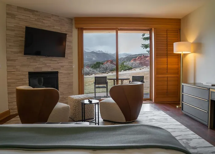Garden Of The Gods Resort & Club