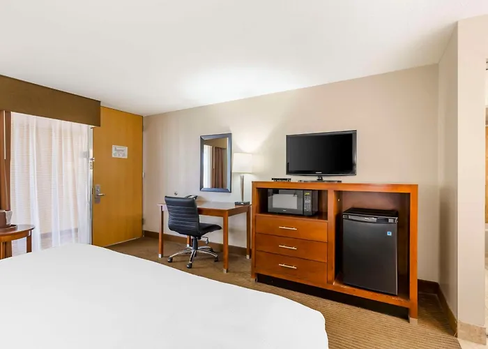 Best Western Cotton Tree Inn