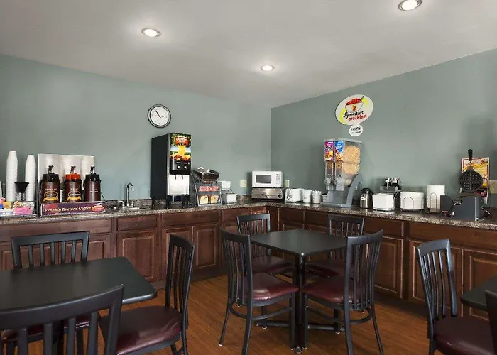 Super 8 By Wyndham Council Bluffs Ia Omaha Ne Area