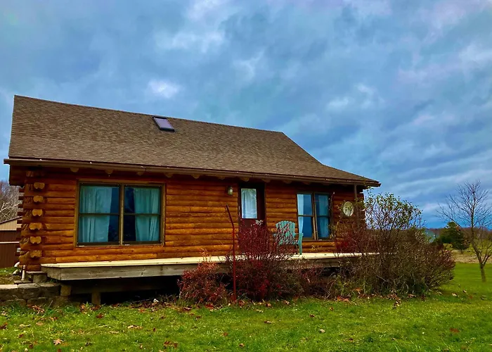 Garden Grove Retreat & Lodging Near Pictured Rocks, Fayette, Trails