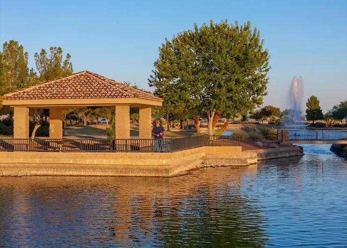 Pet Friendly 3Br 2Ba Private Optional Heated Pool Bbq Grill Golf Clubs Close To Park