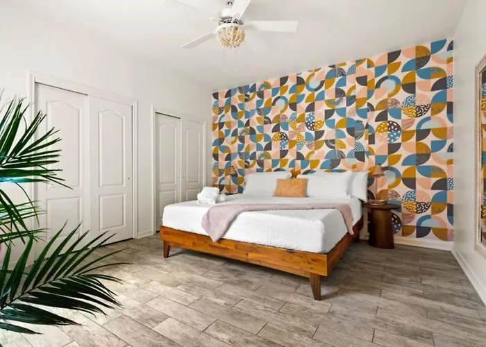 Padre Island Town Home 5 Min To The Beach! Pets Ok