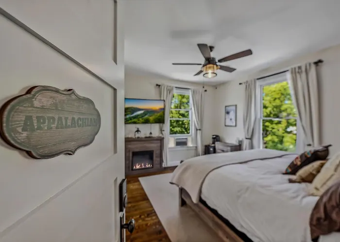 The Grand Castalian Inn Bed And Breakfast