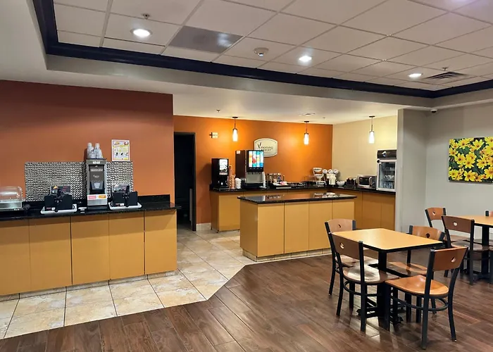 Sleep Inn & Suites Madison - Monona