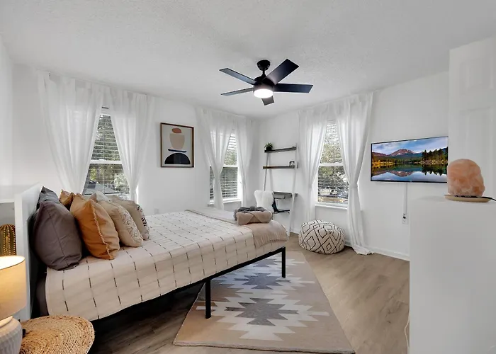 {Hidden Gem} Beach Home Blocks From Ocean +6 Bikes