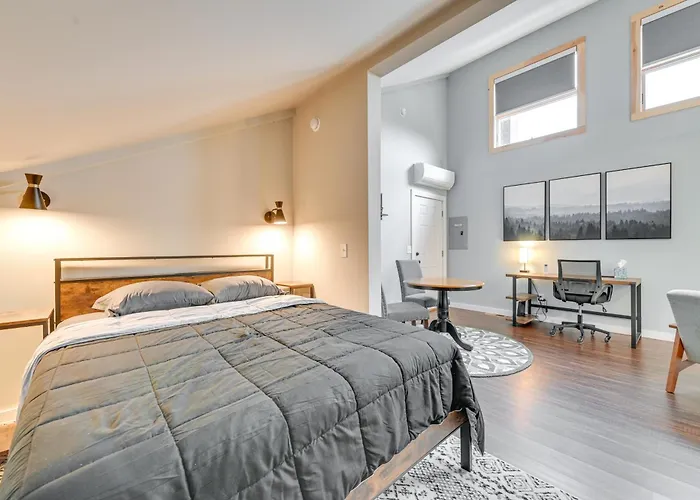 Old Forge Studio: Close To Lakes & Hiking Trails