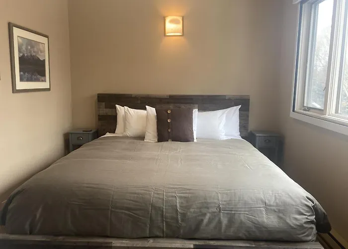 Moose Creek Lodge
