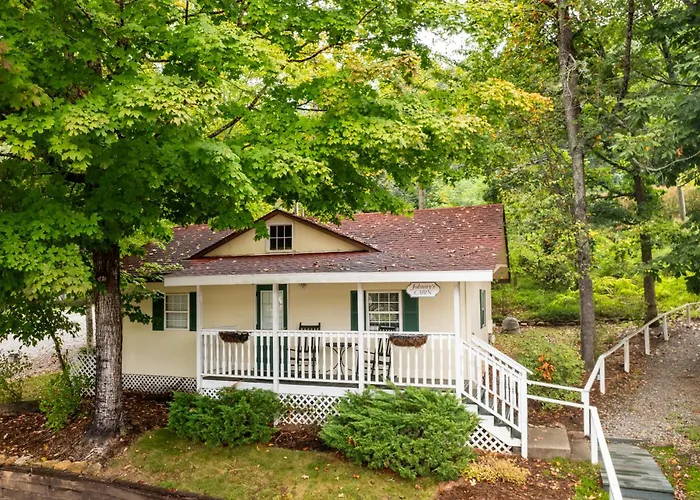 Lake Lure Inn And Spa