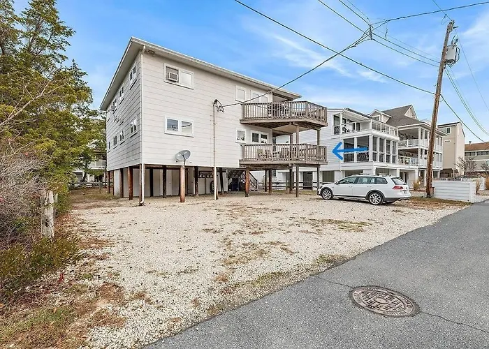 Tower Shores Tiny Gem