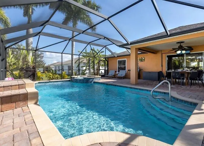 Tranquil Palms Heated Pool Spa Outdoor Tv & More