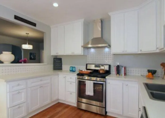 Beautifully Restored Pasadena English Cottage