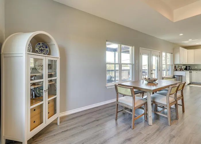 Walk To Water: Game Room At Buchanan Dam Home!