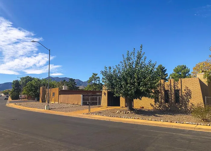Mtn-View Home W/ Large Yard & Bbq In Sierra Vista!
