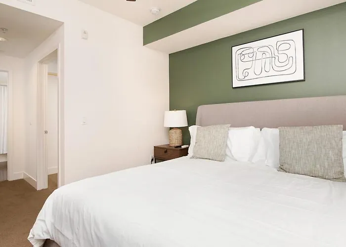 Landing Modern Apartment With Amazing Amenities
