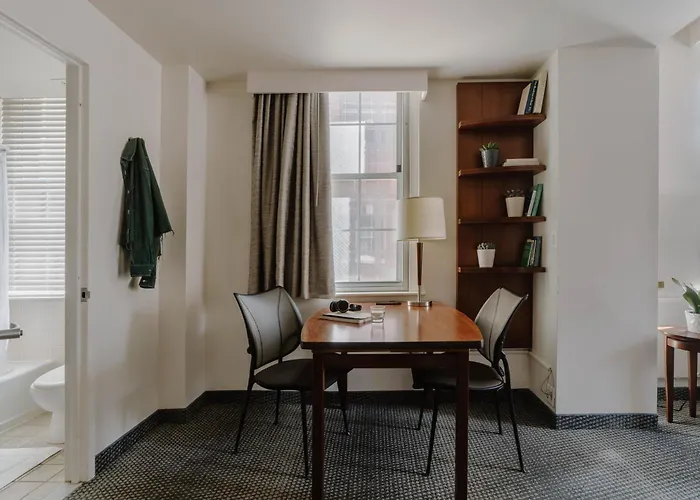 Club Quarters Hotel Rittenhouse Square, Philadelphia