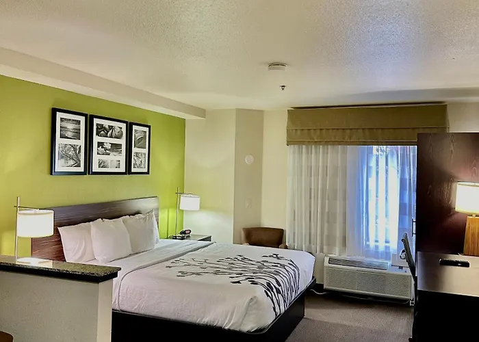 Sleep Inn & Suites Tulsa Central I-44
