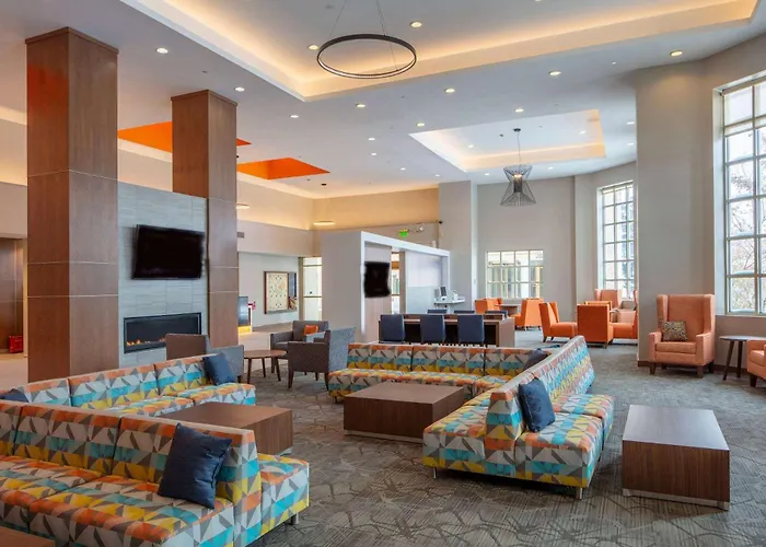 Collegian Hotel & Suites, Trademark Collection By Wyndham