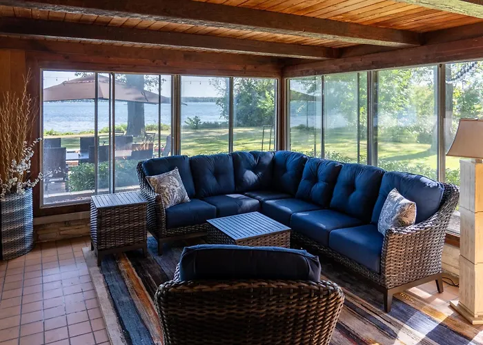 Lake House