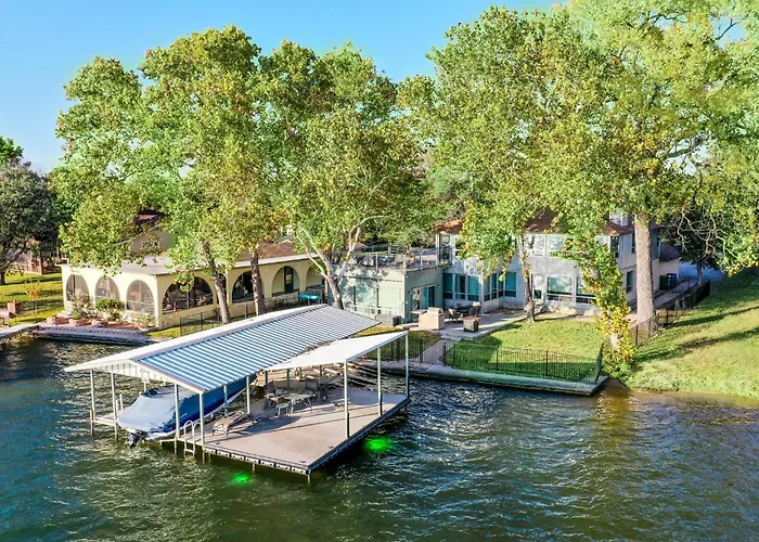 Waterfront Home And Concierge Services