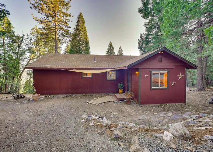 Serene Nevada City Cabin: 4 Mi To Scotts Flat Lake