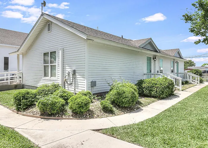 Coast Oaks Cottage 7