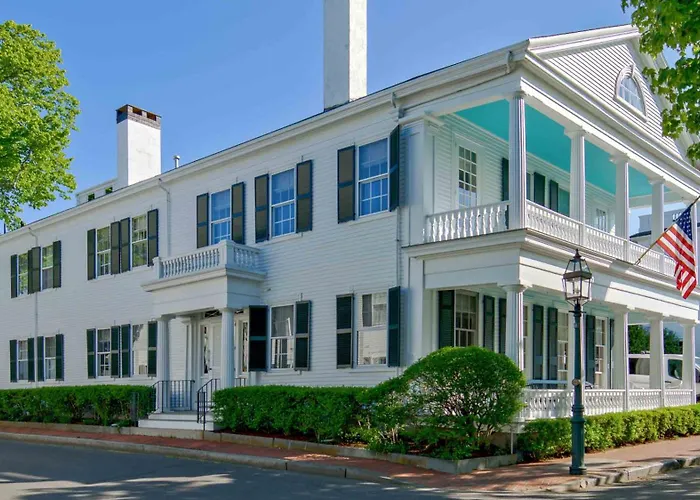 East Wing Of Captain'S Mansion - Luxury, Waterfront, Town, & Beaches - 5 Stars