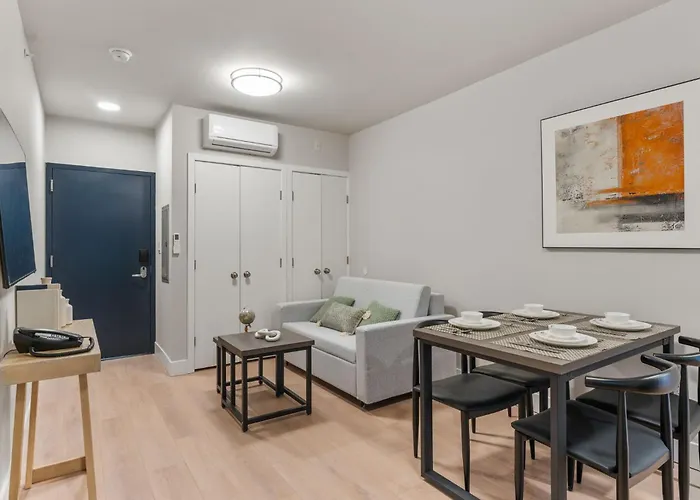 4211 Suites