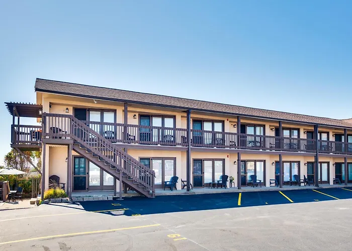 'Beachfront 16' Condo On Old Orchard Beach