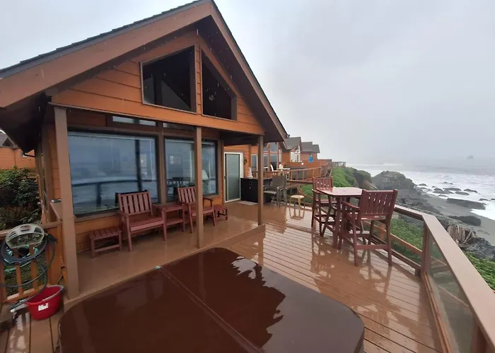 Luxurious Oceanfront Cabin 7 Getaway W Hot Tub