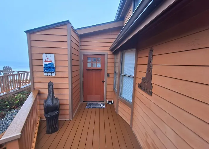 Luxurious Oceanfront Cabin 7 Getaway W Hot Tub