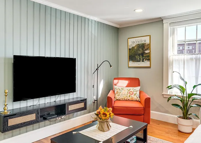 Walk To Constitution Beach: Mid-Century Boston Gem
