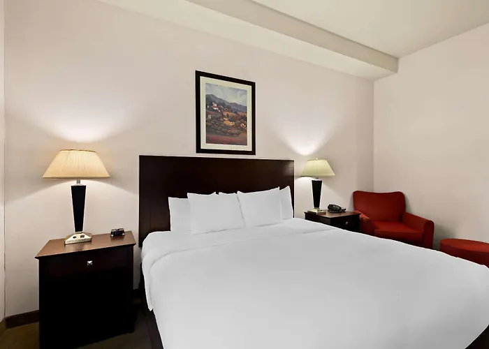 Comfort Inn & Suites Creswell