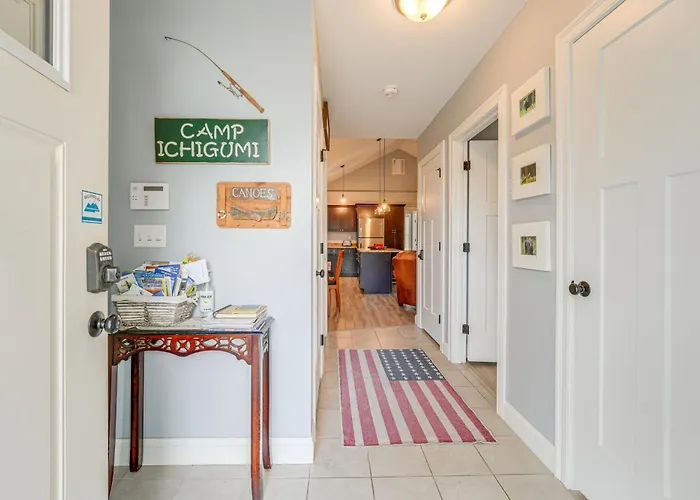 Ski, Hike & Boat: Modern Bridgton Retreat