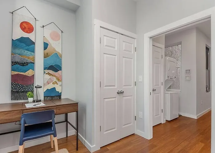 Otr Off Vine St, Queen Bed, Wifi, Fully Equipped, 50In Tv, Sleeps 3Ppl, 2Nd Fl