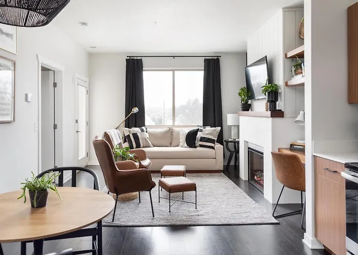 Curated, New Build Condo On Tart Trail, With Bikes