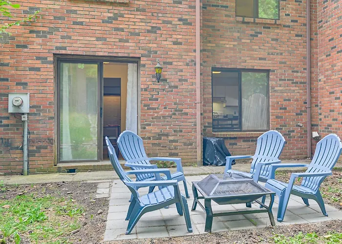 Quiet Catskill Getaway W/ Fire Pit - Near Hiking!