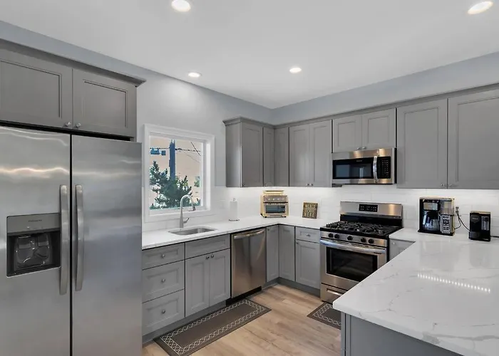 Luxury Beach House In Seaside! Now Available!
