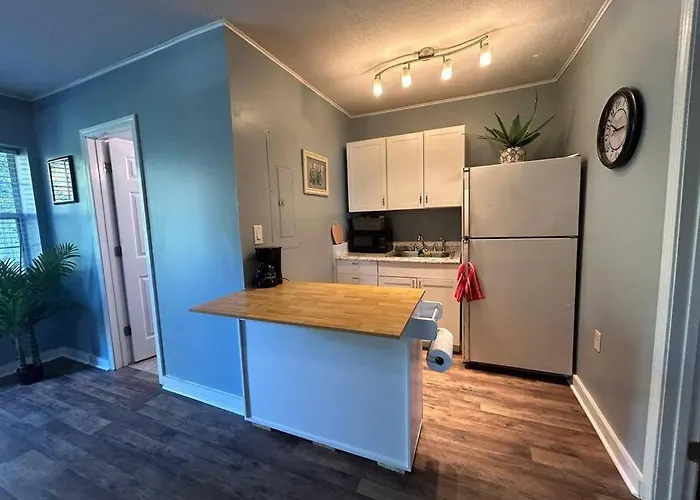 2 Bedroom Apartment In Marianna