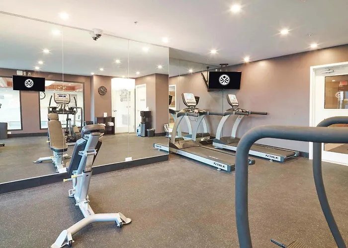 Sandman Signature Plano-Frisco Hotel